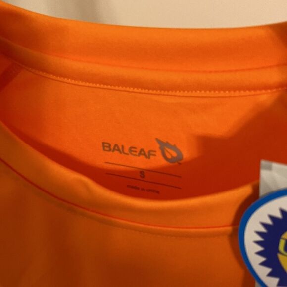 Men’s long sleeve quick workout shirt size S color orange new - Picture 7 of 8